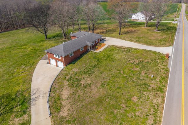 1718 Seven Mile Ferry Rd, Clarksville, TN 37040