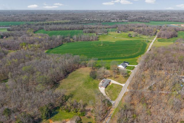 1718 Seven Mile Ferry Rd, Clarksville, TN 37040