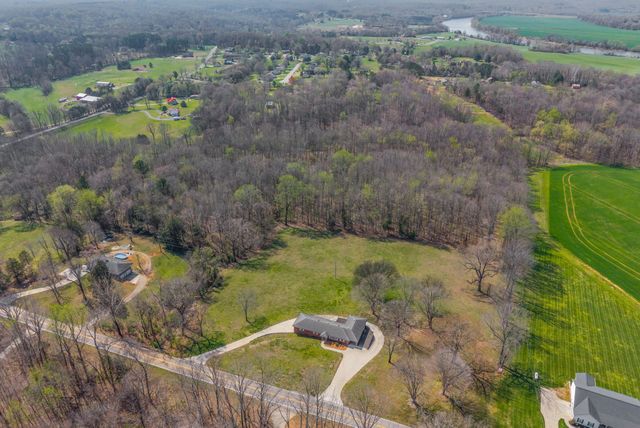 1718 Seven Mile Ferry Rd, Clarksville, TN 37040