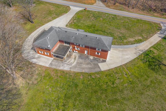 1718 Seven Mile Ferry Rd, Clarksville, TN 37040