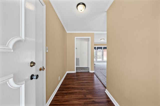 1718 Seven Mile Ferry Rd, Clarksville, TN 37040