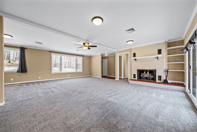 1718 Seven Mile Ferry Rd, Clarksville, TN 37040