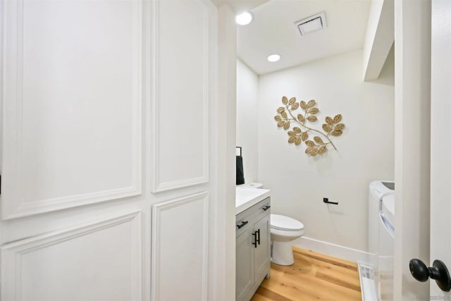 10258 Norma Gardens 4, Santee, CA 92071