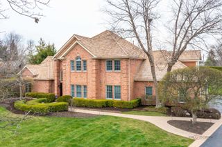 5510 Fairmont Road, Libertyville, IL 60048