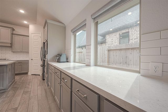 29042 Hauter Way, Fulshear, TX 77441