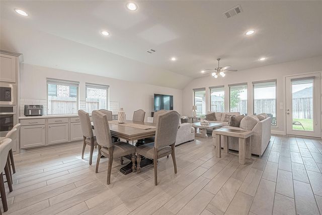 29042 Hauter Way, Fulshear, TX 77441