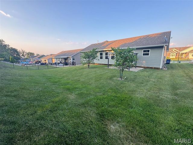 931 Mule Creek Drive, Wentzville, MO 63385