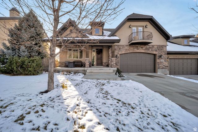 10804 S HIDDENWOOD DR, Sandy, UT 84092