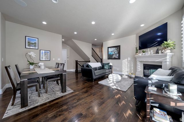 10804 S HIDDENWOOD DR, Sandy, UT 84092