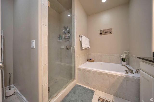 10804 S HIDDENWOOD DR, Sandy, UT 84092