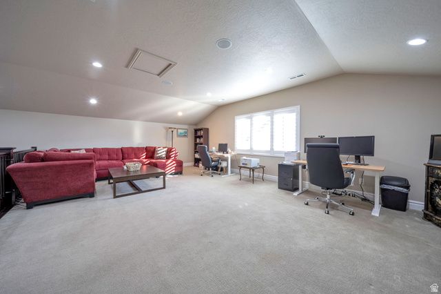 10804 S HIDDENWOOD DR, Sandy, UT 84092