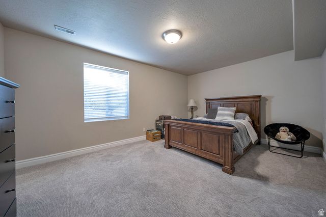 10804 S HIDDENWOOD DR, Sandy, UT 84092