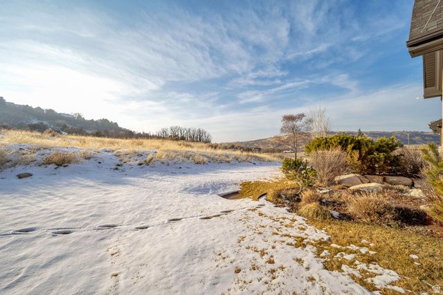 10804 S HIDDENWOOD DR, Sandy, UT 84092