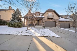 10804 S HIDDENWOOD DR, Sandy, UT 84092
