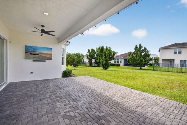 16293 Melogold Drive, The Acreage, FL 33470