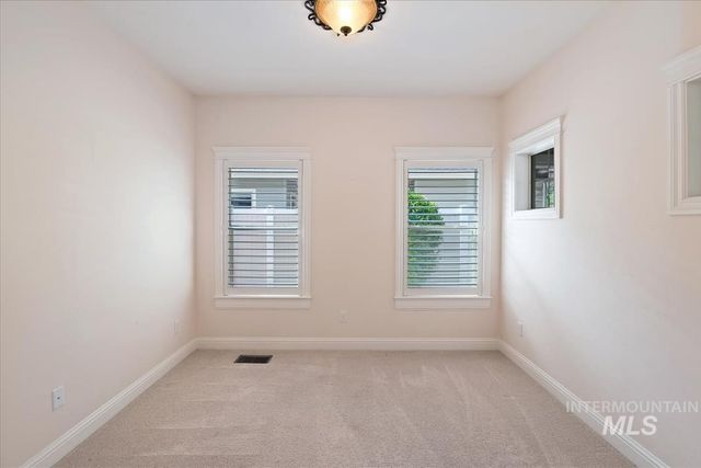 510 S Whisperwood Way, Boise, ID 83709