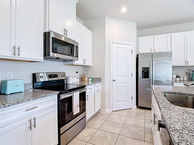 2107 DESERT ROSE, Davenport, FL 33837