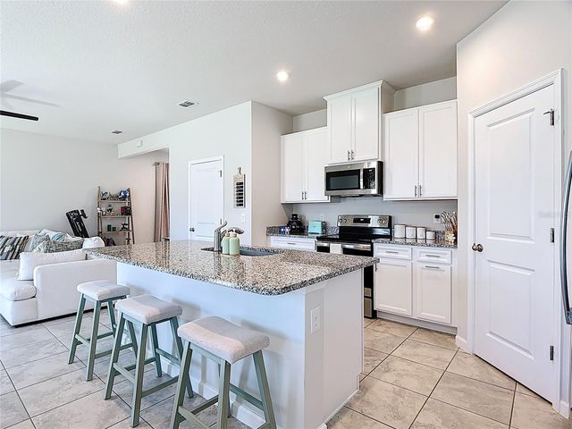 2107 DESERT ROSE, Davenport, FL 33837