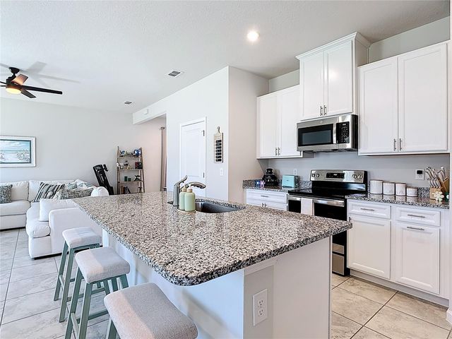 2107 DESERT ROSE, Davenport, FL 33837