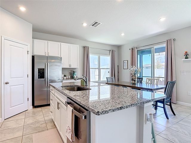 2107 DESERT ROSE, Davenport, FL 33837