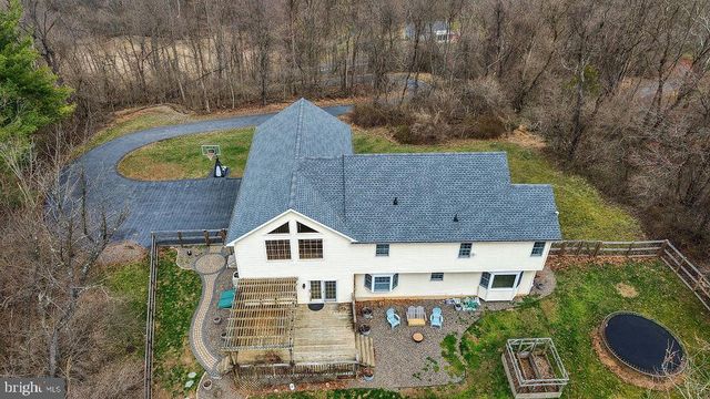 23 CLIFF SIDE LN, Wernersville, PA 19565