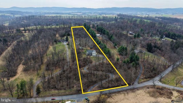 23 CLIFF SIDE LN, Wernersville, PA 19565