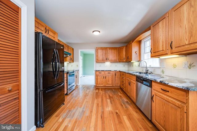 23 CLIFF SIDE LN, Wernersville, PA 19565