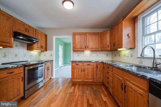 23 CLIFF SIDE LN, Wernersville, PA 19565