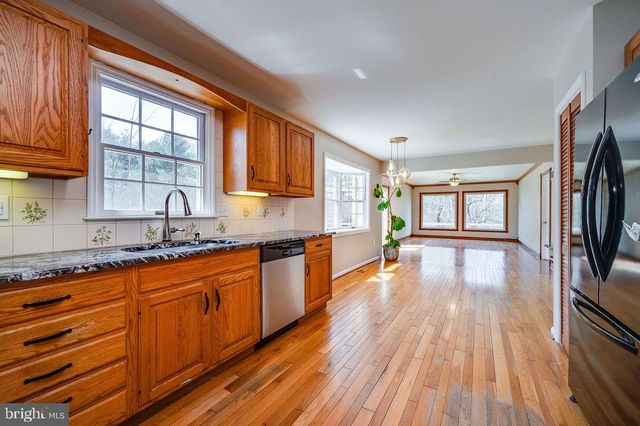 23 CLIFF SIDE LN, Wernersville, PA 19565