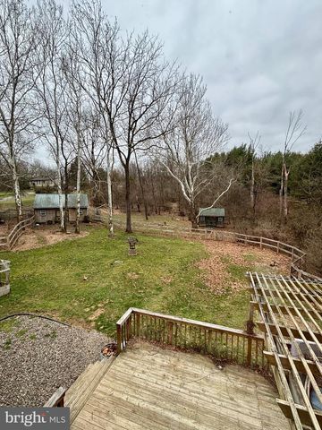 23 CLIFF SIDE LN, Wernersville, PA 19565