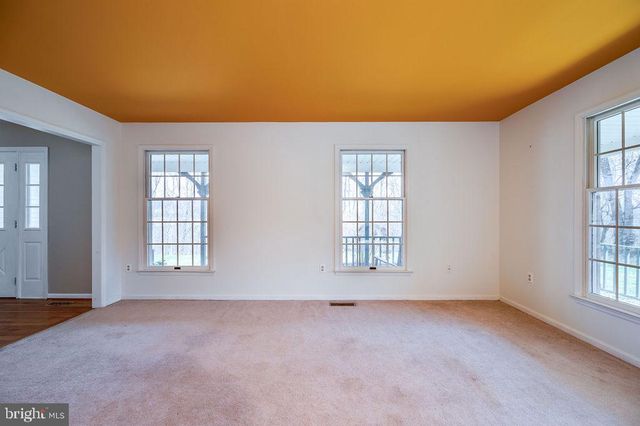 23 CLIFF SIDE LN, Wernersville, PA 19565