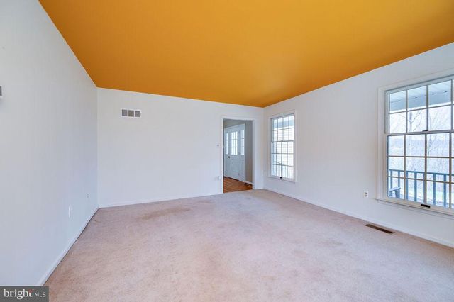 23 CLIFF SIDE LN, Wernersville, PA 19565