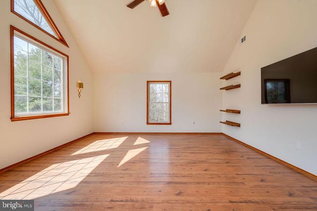23 CLIFF SIDE LN, Wernersville, PA 19565
