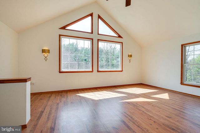 23 CLIFF SIDE LN, Wernersville, PA 19565