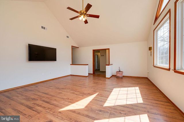 23 CLIFF SIDE LN, Wernersville, PA 19565