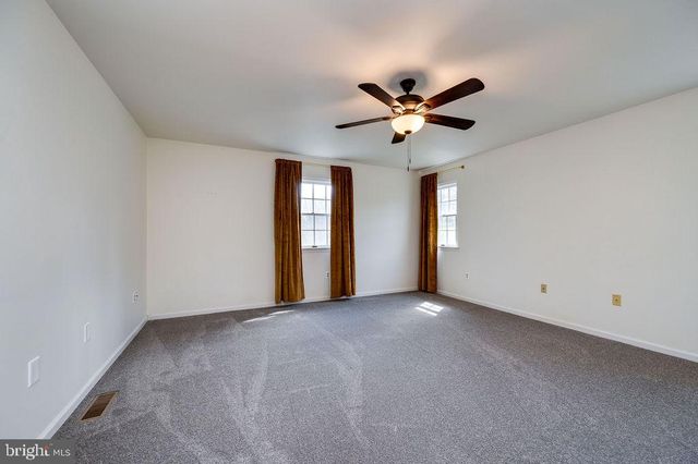 23 CLIFF SIDE LN, Wernersville, PA 19565