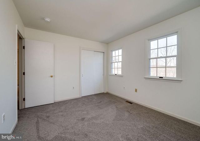 23 CLIFF SIDE LN, Wernersville, PA 19565
