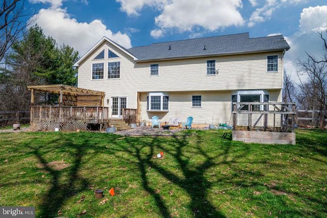 23 CLIFF SIDE LN, Wernersville, PA 19565