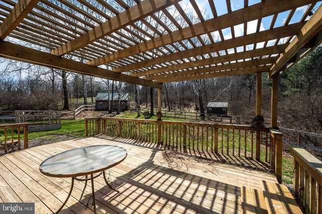 23 CLIFF SIDE LN, Wernersville, PA 19565