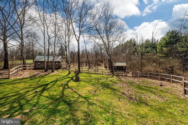 23 CLIFF SIDE LN, Wernersville, PA 19565