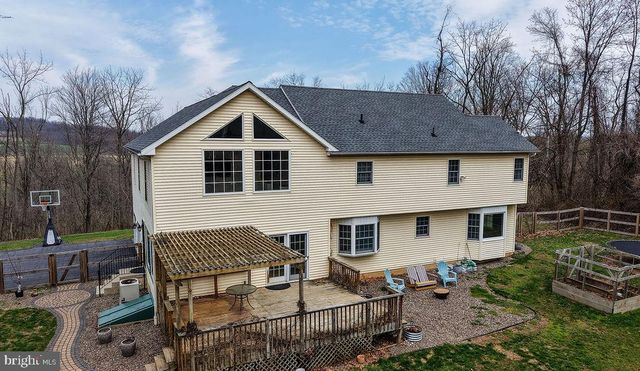 23 CLIFF SIDE LN, Wernersville, PA 19565