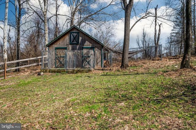 23 CLIFF SIDE LN, Wernersville, PA 19565