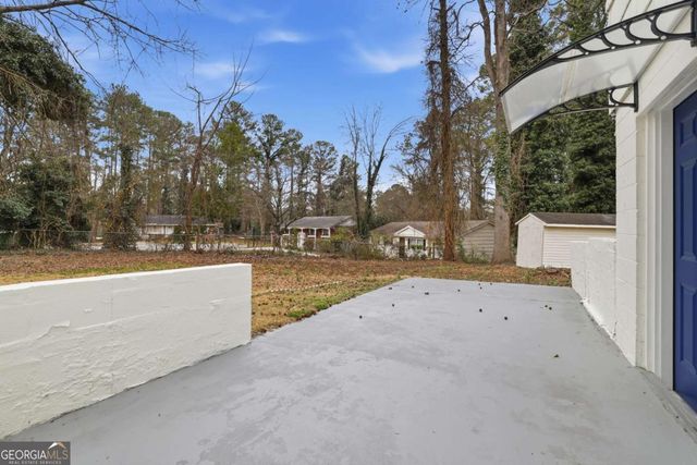 1332 Pineglen Drive, Riverdale, GA 30296