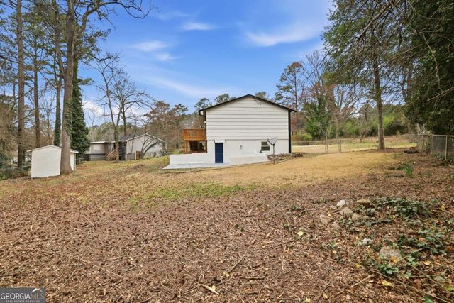 1332 Pineglen Drive, Riverdale, GA 30296