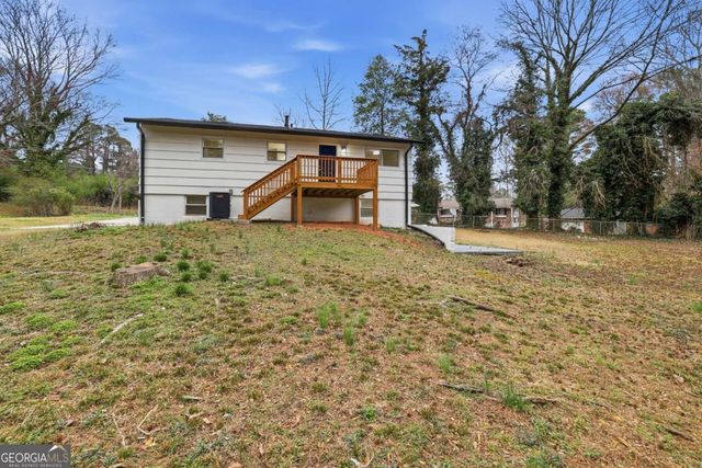 1332 Pineglen Drive, Riverdale, GA 30296