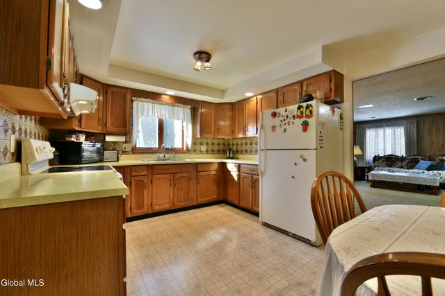 62 Monroe Avenue, Guilderland, NY 12203