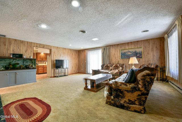 62 Monroe Avenue, Guilderland, NY 12203