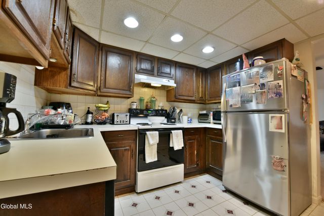 62 Monroe Avenue, Guilderland, NY 12203