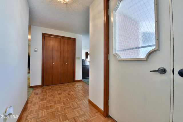 62 Monroe Avenue, Guilderland, NY 12203