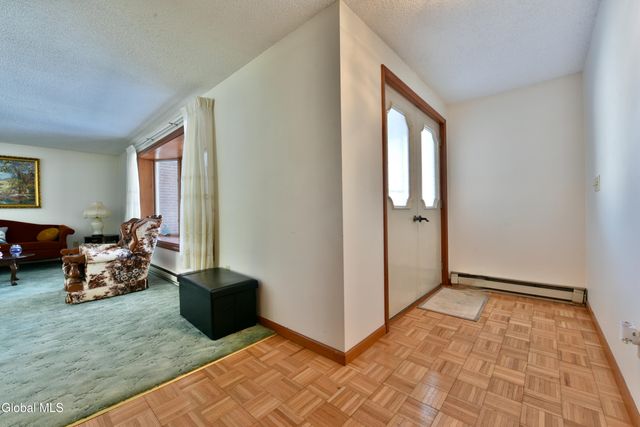 62 Monroe Avenue, Guilderland, NY 12203